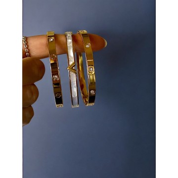 Pulseira trevos e cristais dourada aço inoxidável