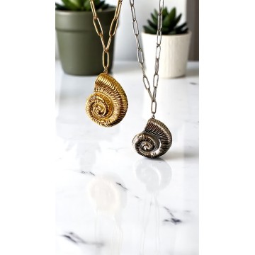 Colar Amonite Dourado aço