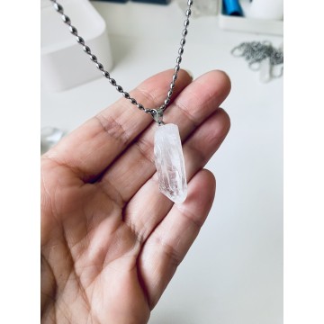 Colar de ponta quartzo cristal aço inoxidável