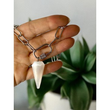 COLAR SELENITE – A PEDRA DA LUZ E DA PUREZA