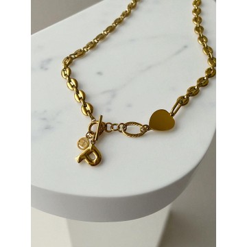 COLAR LETRA P aço dourado