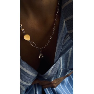 COLAR LETRA P aço dourado