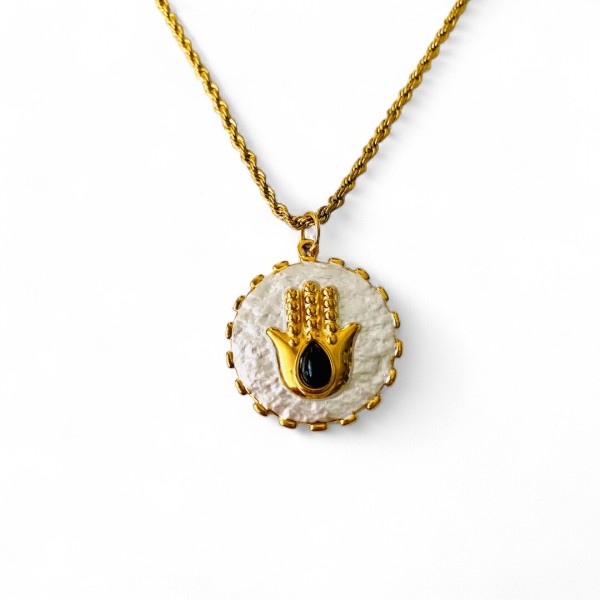 COLAR MEDALHA HAMSÁ EM MADRE-PÉROLA E OBSIDIANA COLAR MEDALHA HAMSÁ EM MADRE-PÉROLA E OBSIDIANA