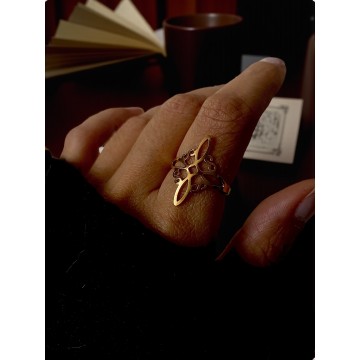 ANEL NÓ DA BRUXA DOURADO AÇO AJUSTÁVEL