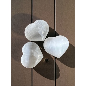 CORAÇÃO DE SELENITE CORAÇÃO DE SELENITE Símbolo de pureza e serenidade