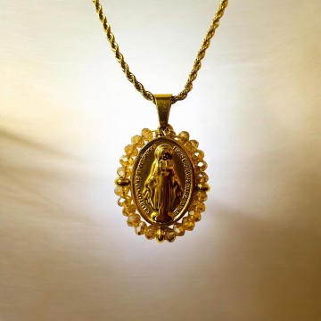 COLAR NOSSA SENHORA DOURADO E CRISTAIS CHAMPANHE