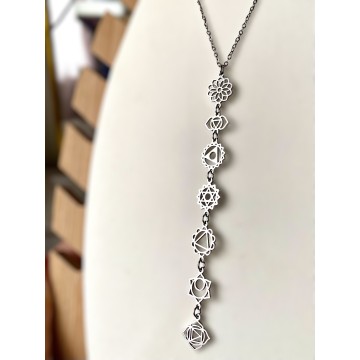 COLAR SETE CHAKRAS PRATEADO