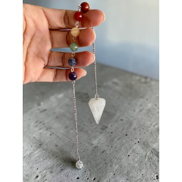 PÊNDULO DE QUARTZO CRISTAL COM SETE CHAKRAS