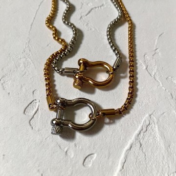 COLAR SILVER LOCK